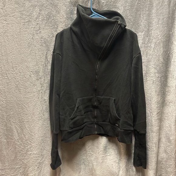 Sweater - Picture 3 of 5